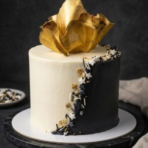 Monochrome Gold Cake - 1KG Butter Chocolate Cake (2) Monochrome Gold Cake - 1KG Butter Chocolate Cake